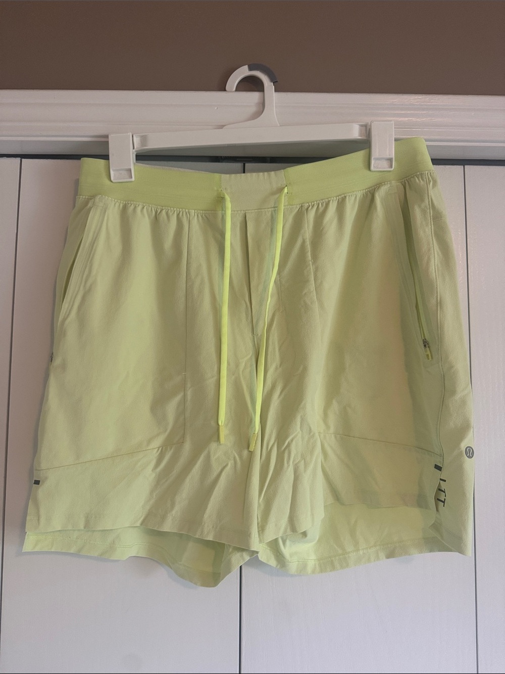 lululemon athletica Men's License to Train linerless short 7”